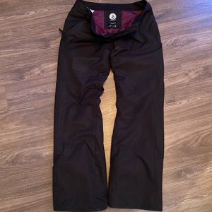Women’s VOLCOM snow pants sz large fit medium